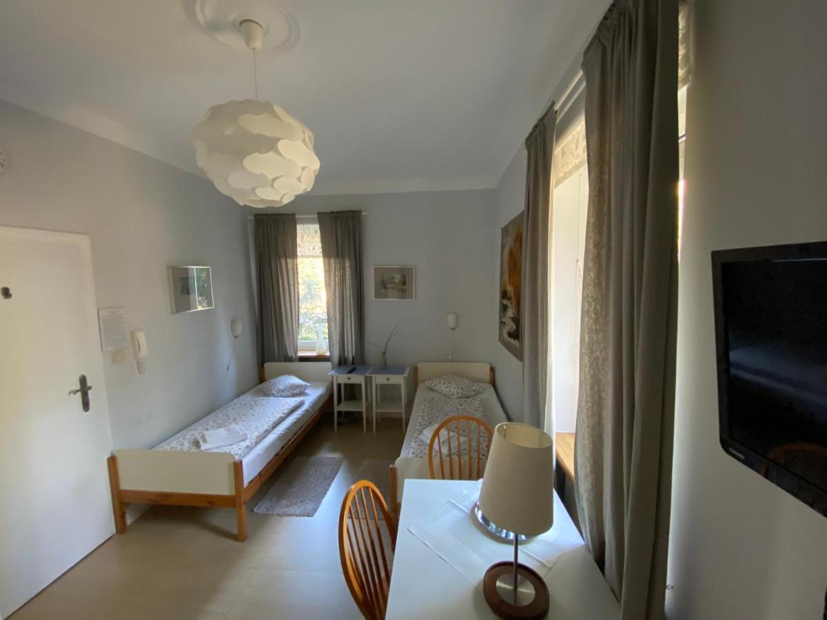 Krzysin Podkowa Leśna Exterior foto